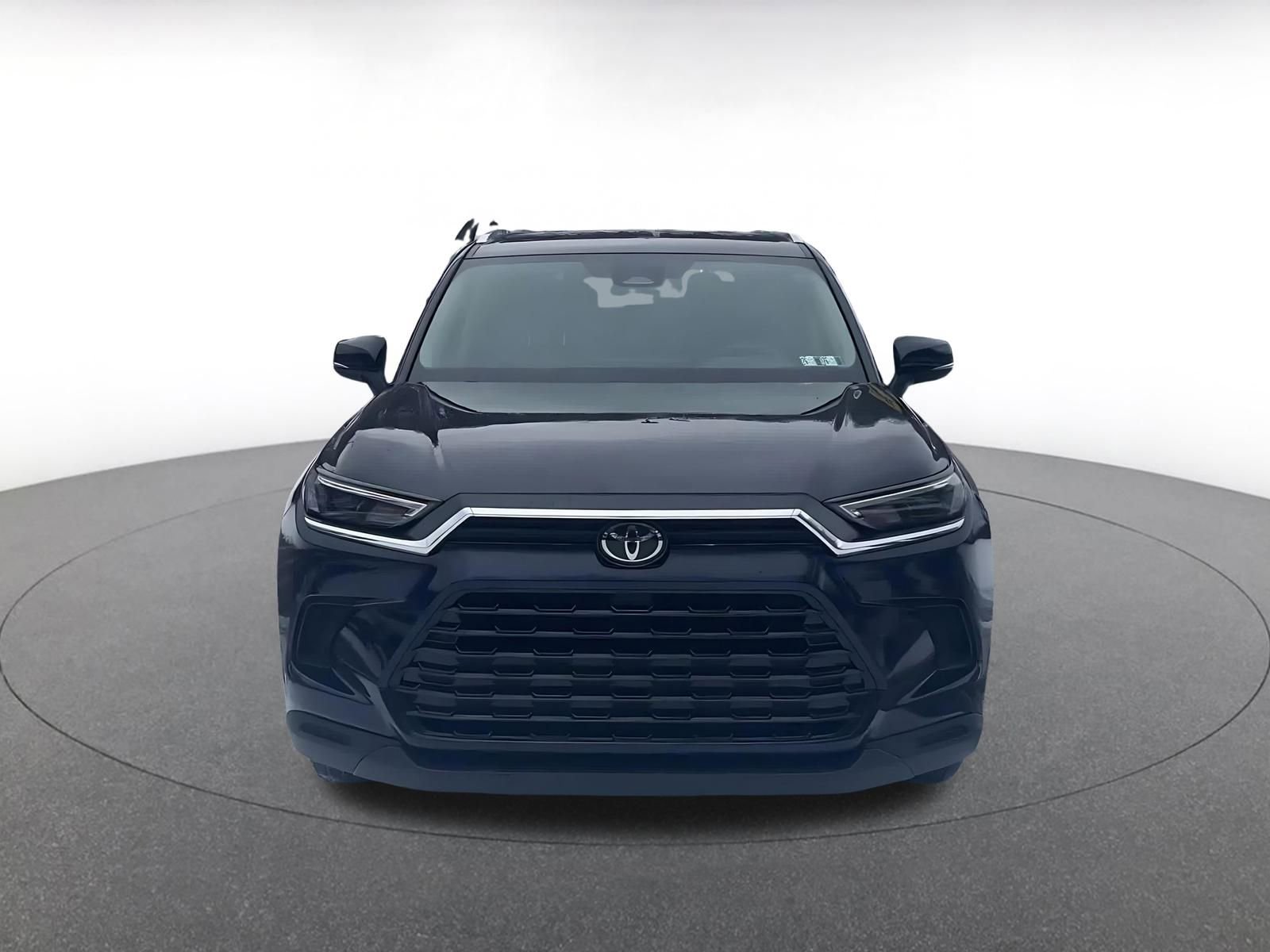 Used 2025 Toyota Grand Highlander FWD image 4