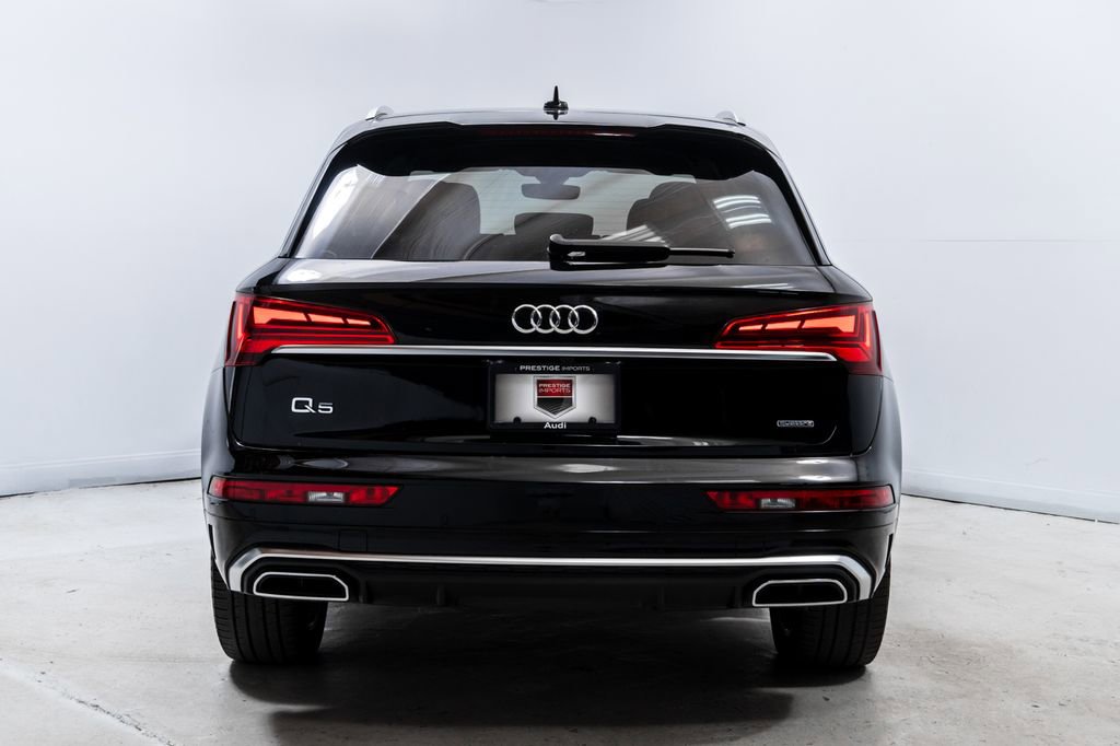 Used 2022 Audi Q5 e Premium w/ Convenience Package image 6