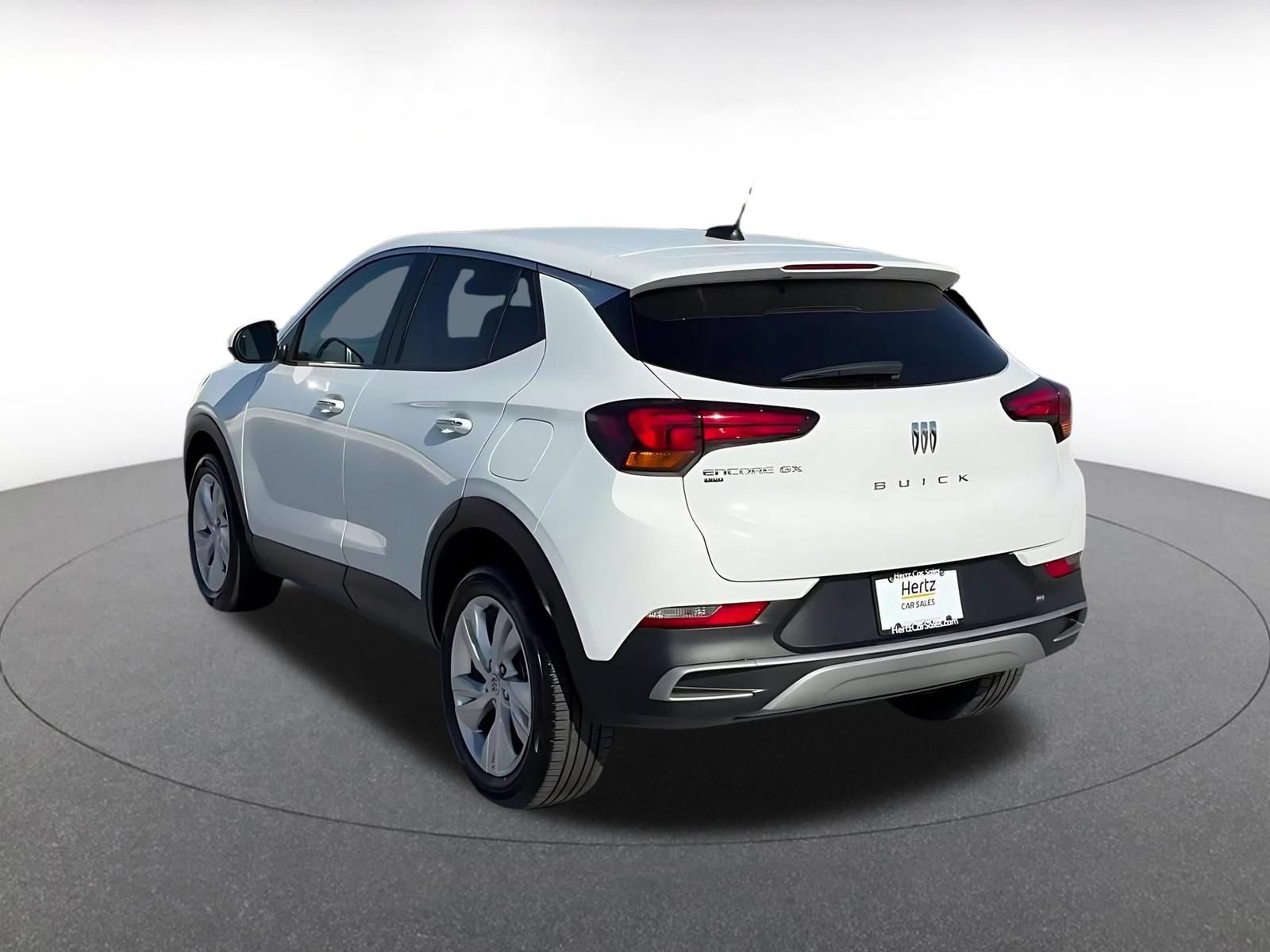Used 2025 Buick Encore GX Preferred AWD/4WD image 11