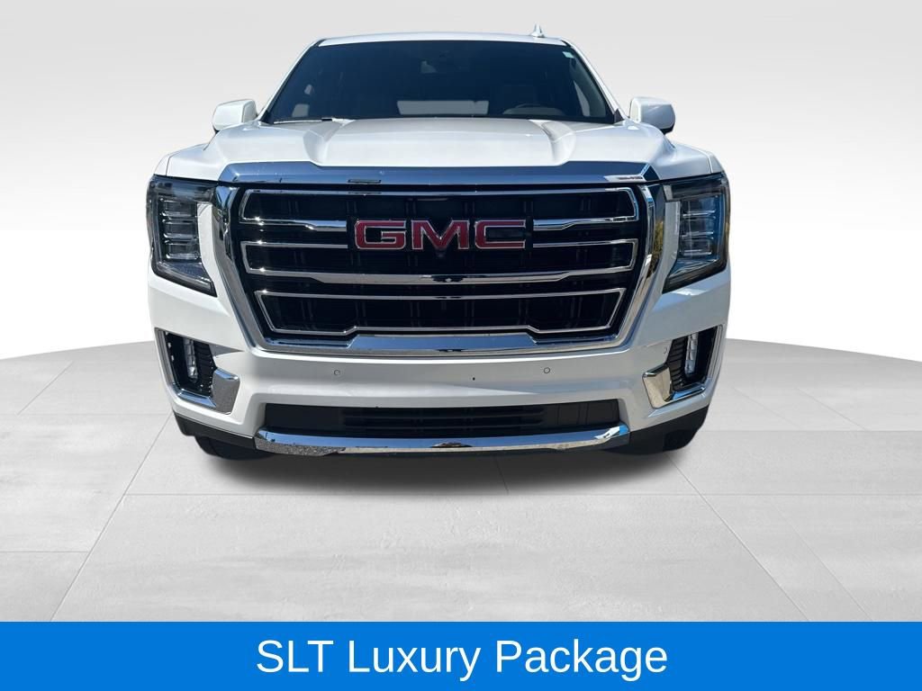 Used 2024 GMC Yukon SLT w/ SLT Premium Package AWD/4WD image 3