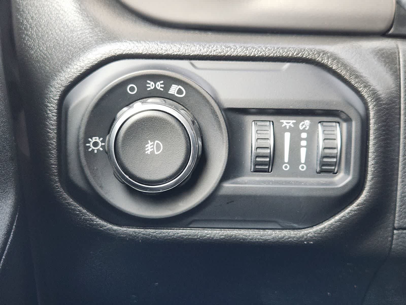 Used 2022 Jeep Wrangler Unlimited Sport AWD/4WD image 24