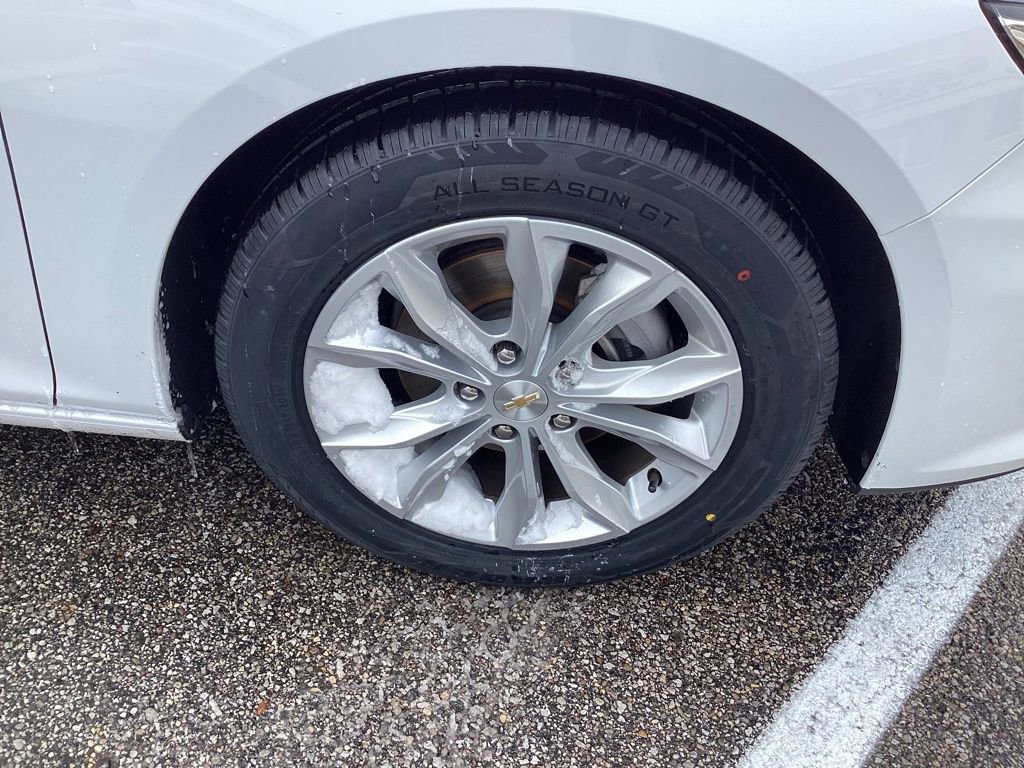 Used 2024 Chevrolet Malibu LT image 37