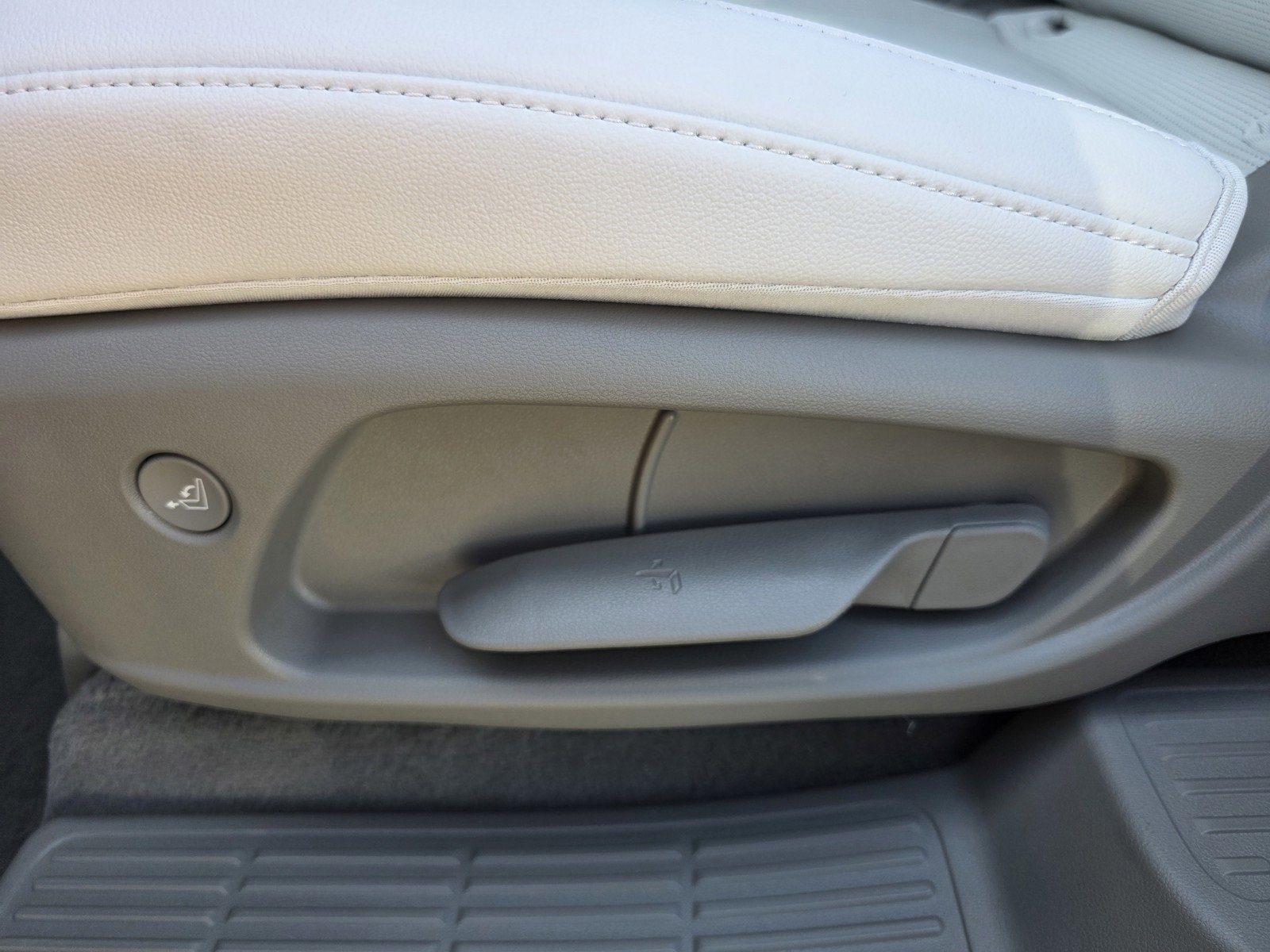 New 2026 Hyundai Palisade Limited image 16