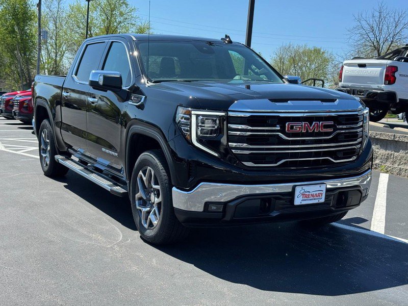 New 2026 GMC Sierra 1500 SLT w/ SLT Premium Plus Package image 2