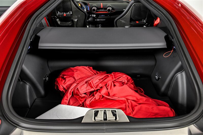 Used 2020 Ferrari 812 Superfast RWD image 19