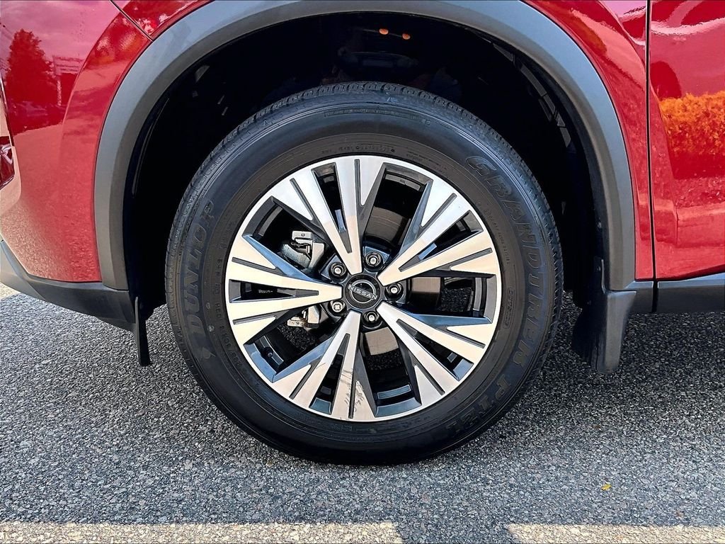 Used 2023 Nissan Rogue SV AWD/4WD image 7