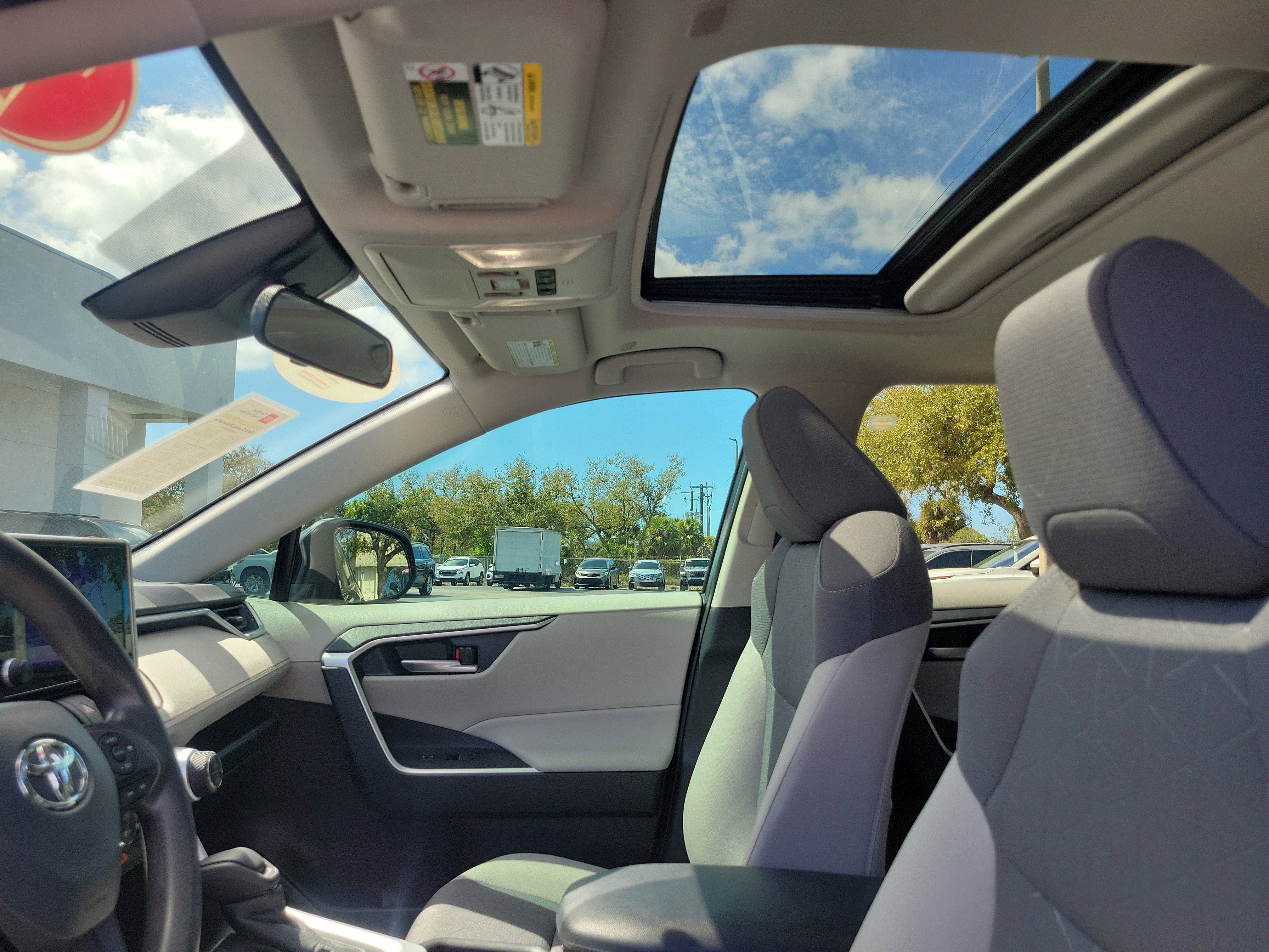 New 2024 Toyota RAV4 XLE w/ Convenience Package FWD image 22