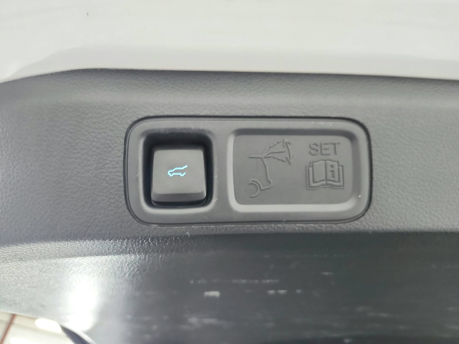 Used 2024 Ford Expedition Limited AWD/4WD image 49