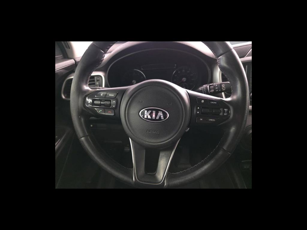 Used 2017 Kia Sorento FWD w/ LX Convenience Package image 14