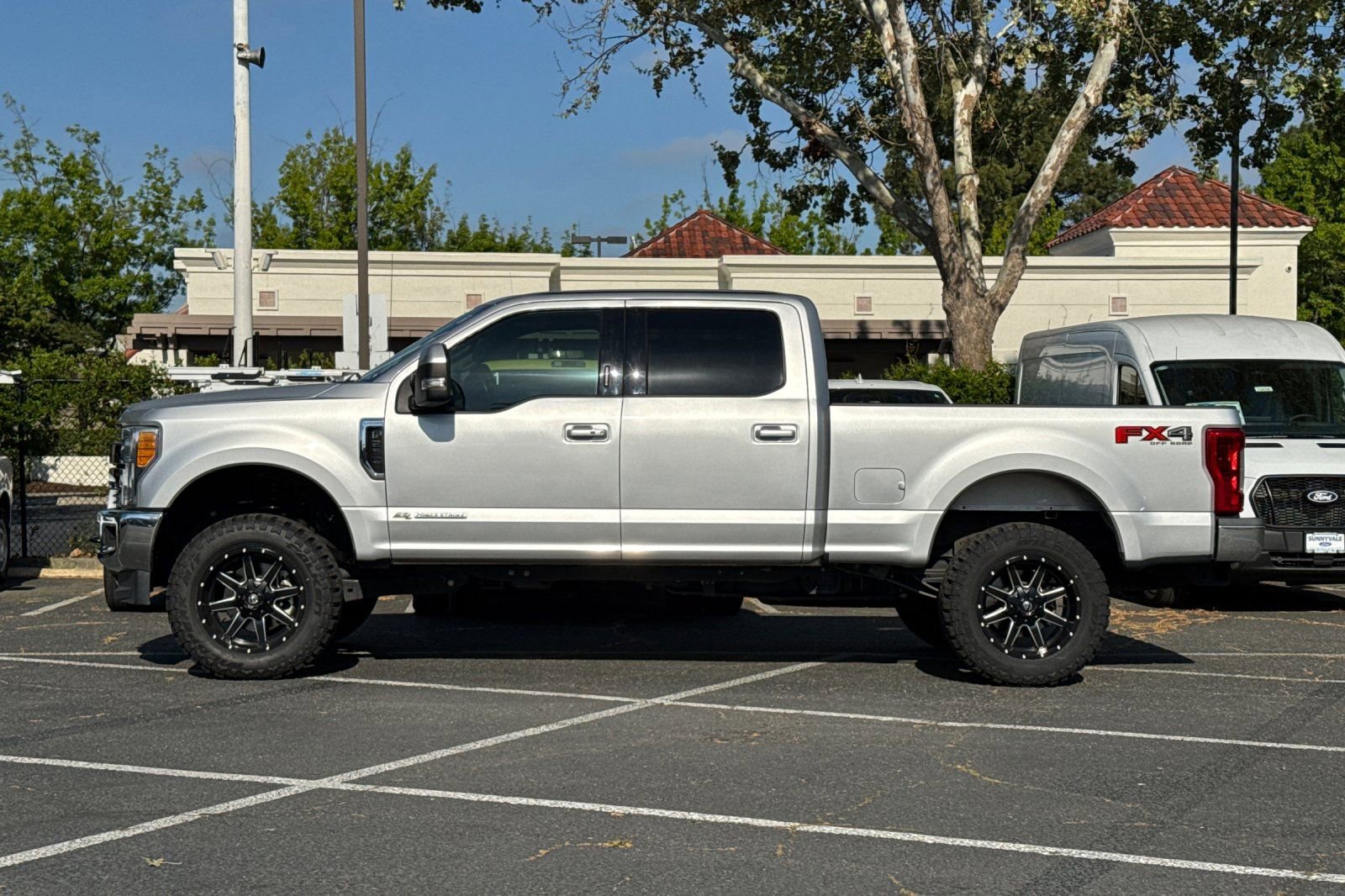 Used 2017 Ford F250 Lariat w/ Lariat Ultimate Package image 7