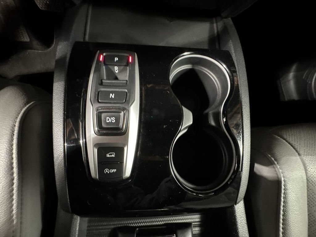 Certified 2020 Honda Passport Touring image 28