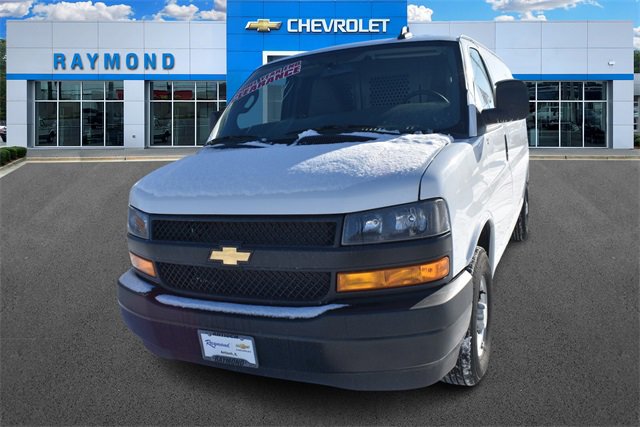 New 2025 Chevrolet Express 2500 Work Van w/ Driver Convenience Package image 7