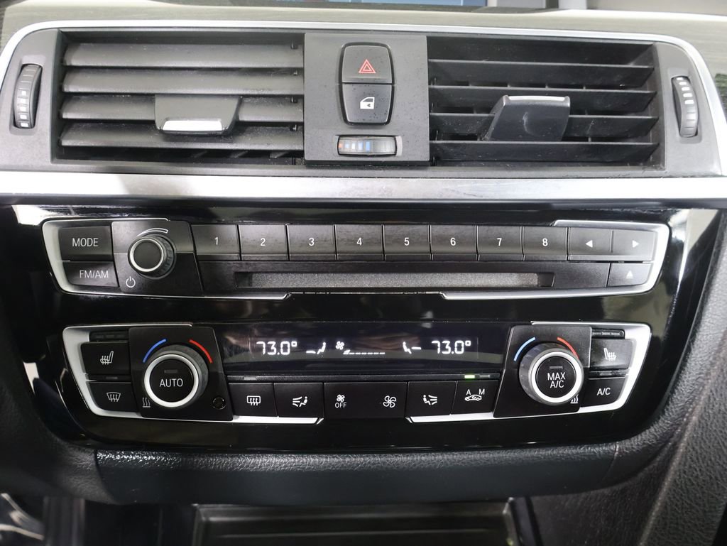 Used 2018 BMW 330i xDrive Sedan w/ Convenience Package image 6