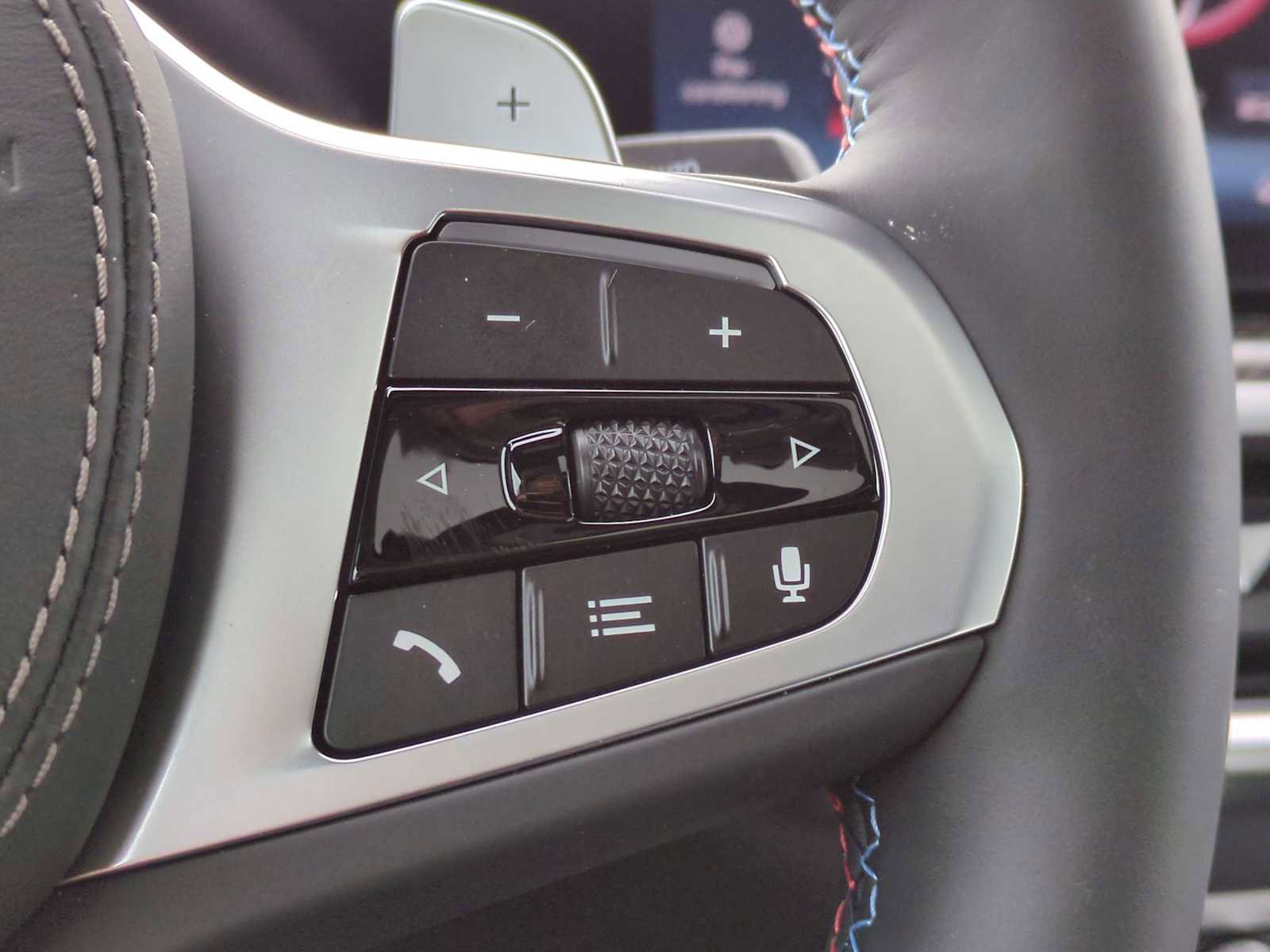 New 2026 BMW X6 M60i AWD/4WD image 26