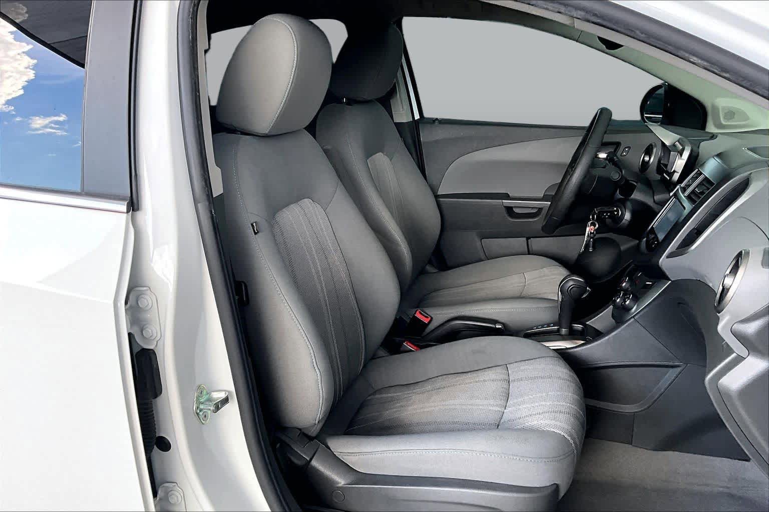 Used 2015 Chevrolet Sonic LT FWD image 9