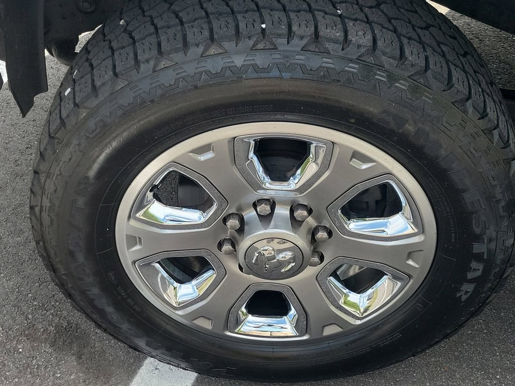 Used 2017 RAM 2500 Longhorn RWD image 9