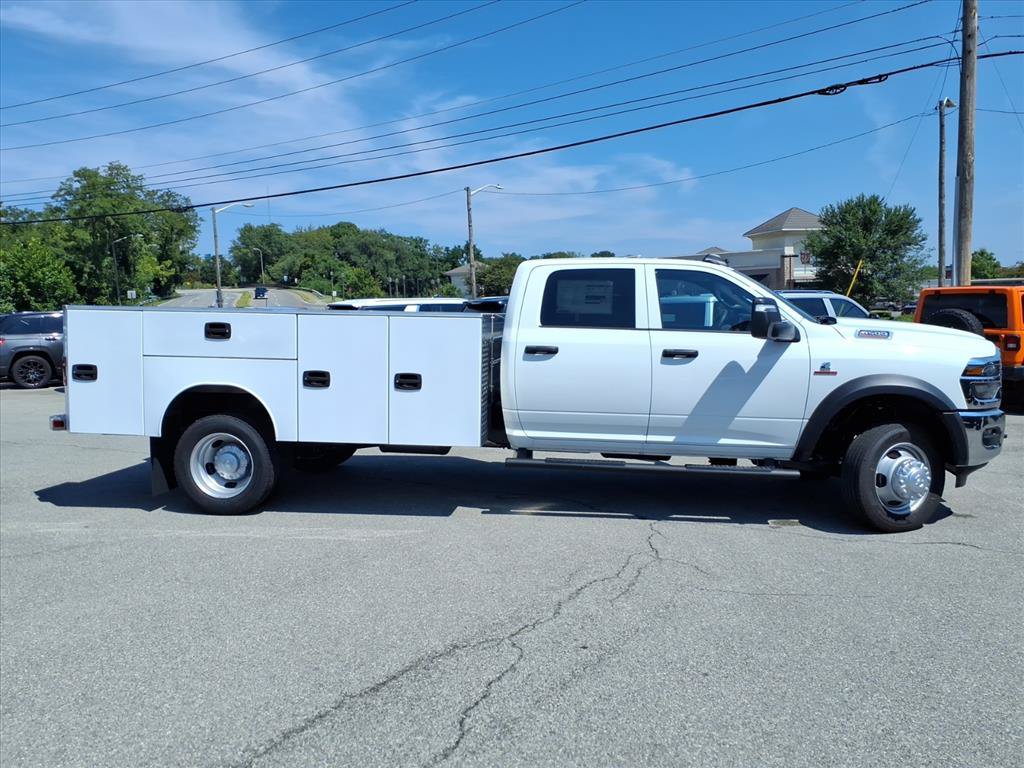 New 2026 RAM 4500 Tradesman w/ Chrome Appearance Group AWD/4WD image 3