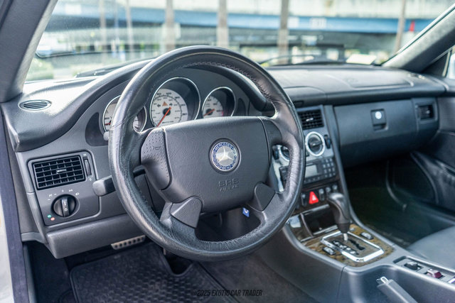 Used 2003 Mercedes-Benz SLK 32 AMG image 37