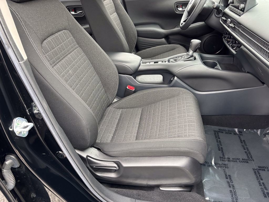 Used 2023 Honda HR-V LX image 31