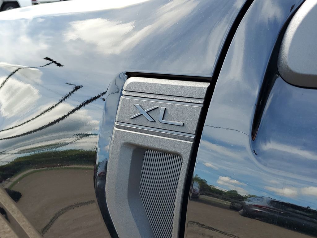 New 2025 Ford Maverick XL image 6