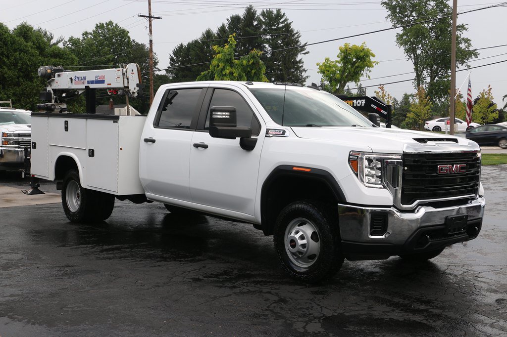 Used 2023 GMC Sierra 3500 Pro w/ Convenience Package AWD/4WD image 7