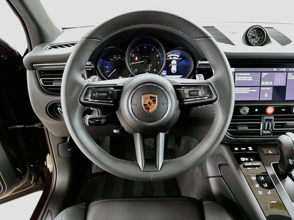 New 2026 Porsche Macan AWD/4WD image 12