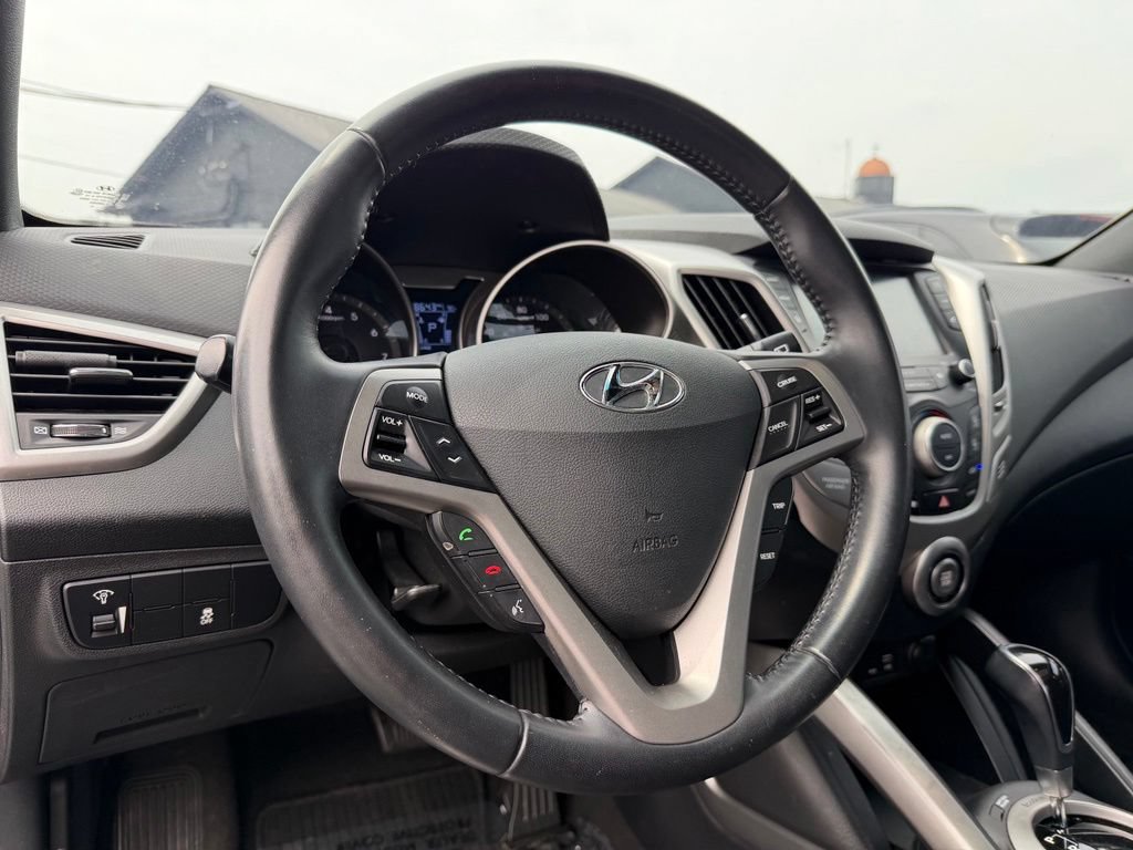 Used 2017 Hyundai Veloster Value Edition FWD image 44