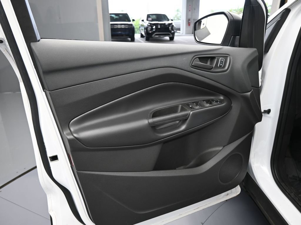 Used 2017 Ford Escape S image 15