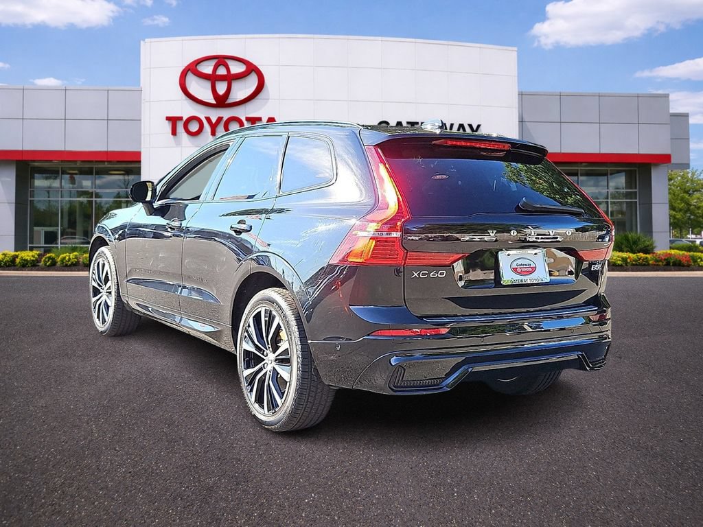 Used 2023 Volvo XC60 B5 Plus w/ Protection Package Premier AWD/4WD image 6