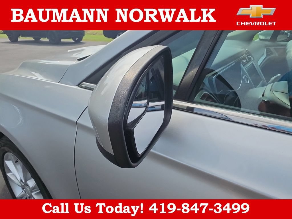 Used 2017 Ford Fusion SE w/ Fusion SE Technology Package FWD image 15