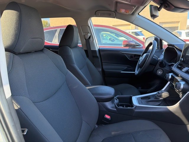 Used 2024 Toyota RAV4 LE image 39