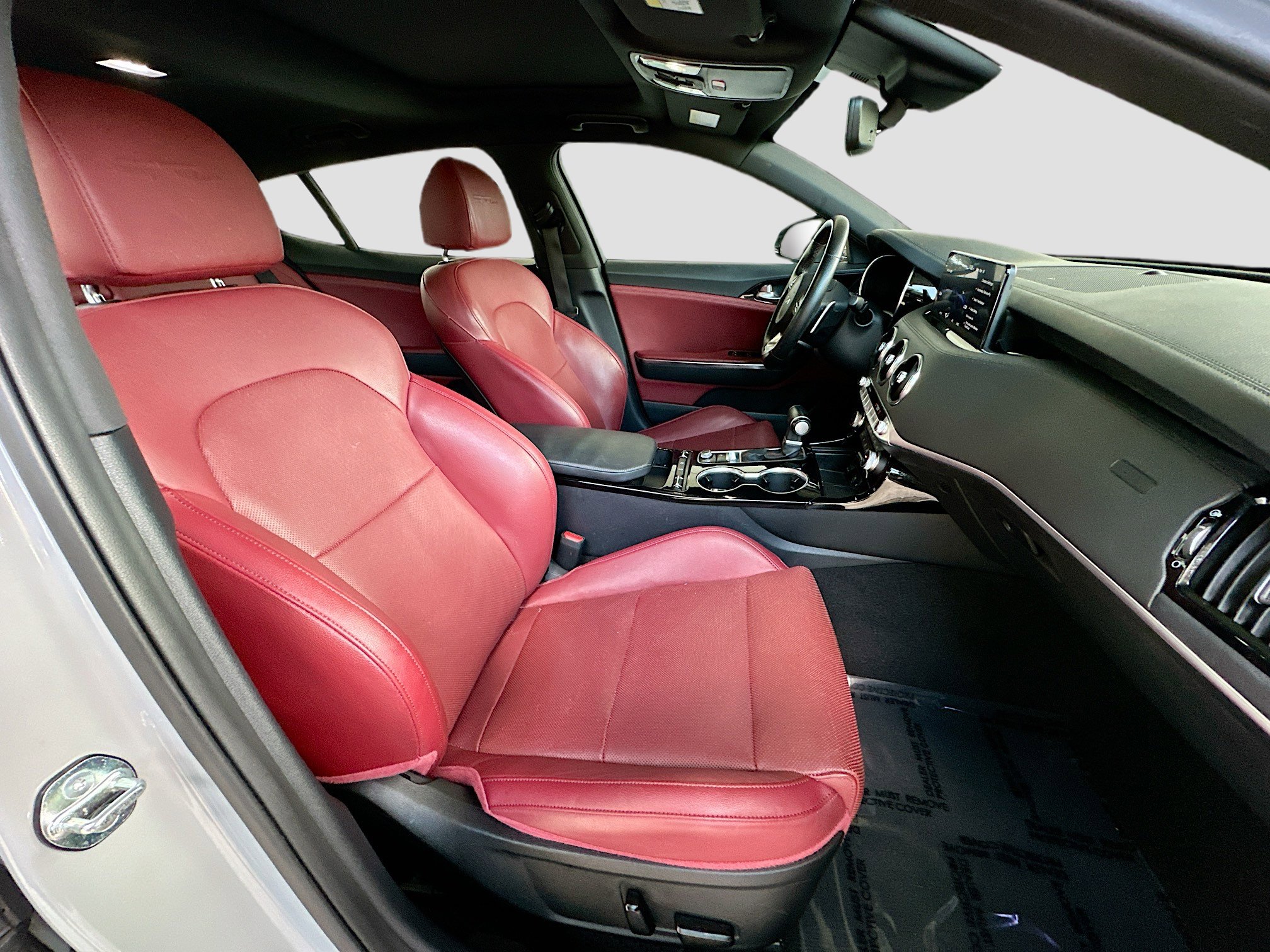 Used 2023 Kia Stinger GT-Line w/ Sun & Sound Package image 28