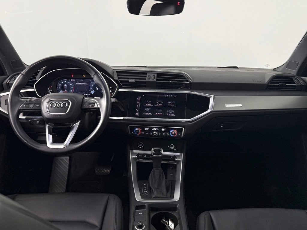 Used 2022 Audi Q3 2.0T Premium image 23