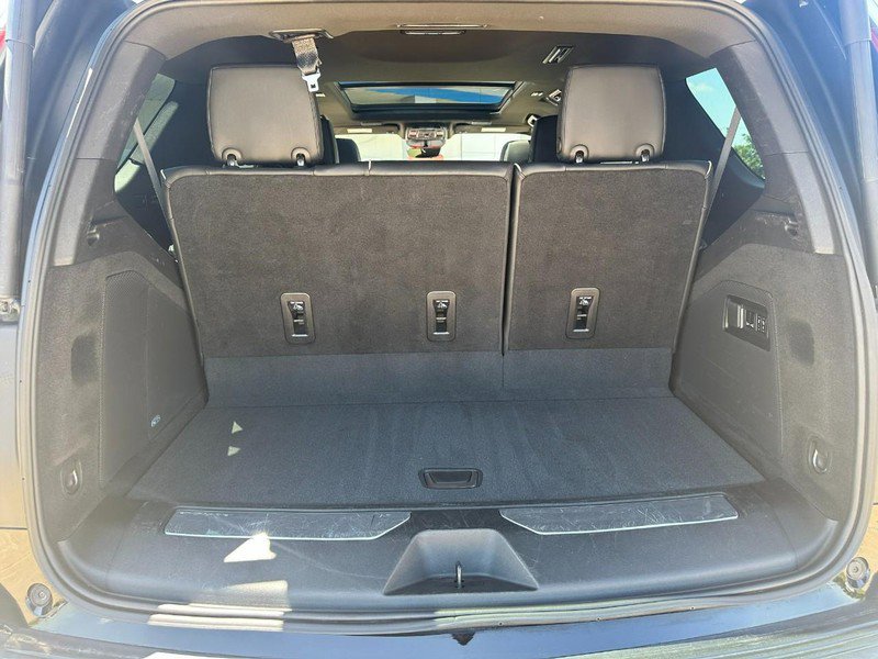 Used 2023 Cadillac Escalade Premium Luxury image 5