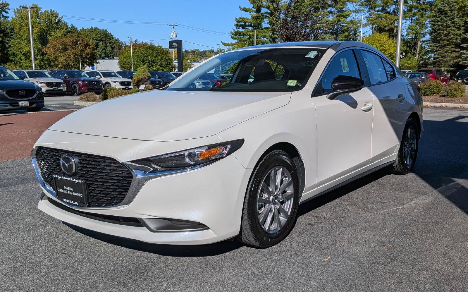 Certified 2025 MAZDA MAZDA3 s w/ Black Accent Package FWD image 4