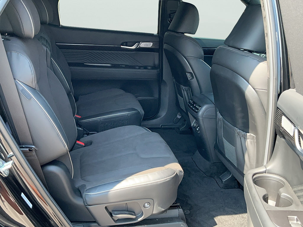 Certified 2025 Hyundai Palisade Calligraphy AWD/4WD image 35