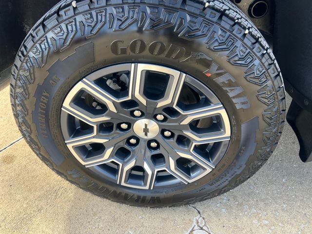 Used 2026 Chevrolet Colorado Z71 w/ Z71 Convenience Package 2 AWD/4WD image 12