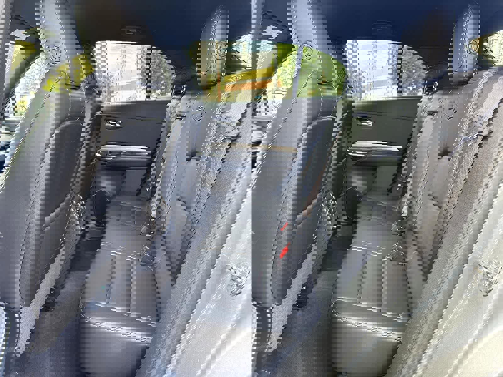 Used 2024 Cadillac XT4 Premium Luxury image 25