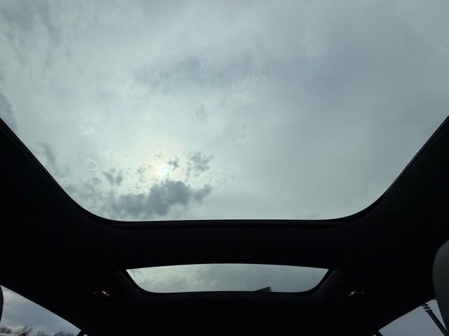 Certified 2022 Mercedes-Benz GLB 250 4MATIC image 16