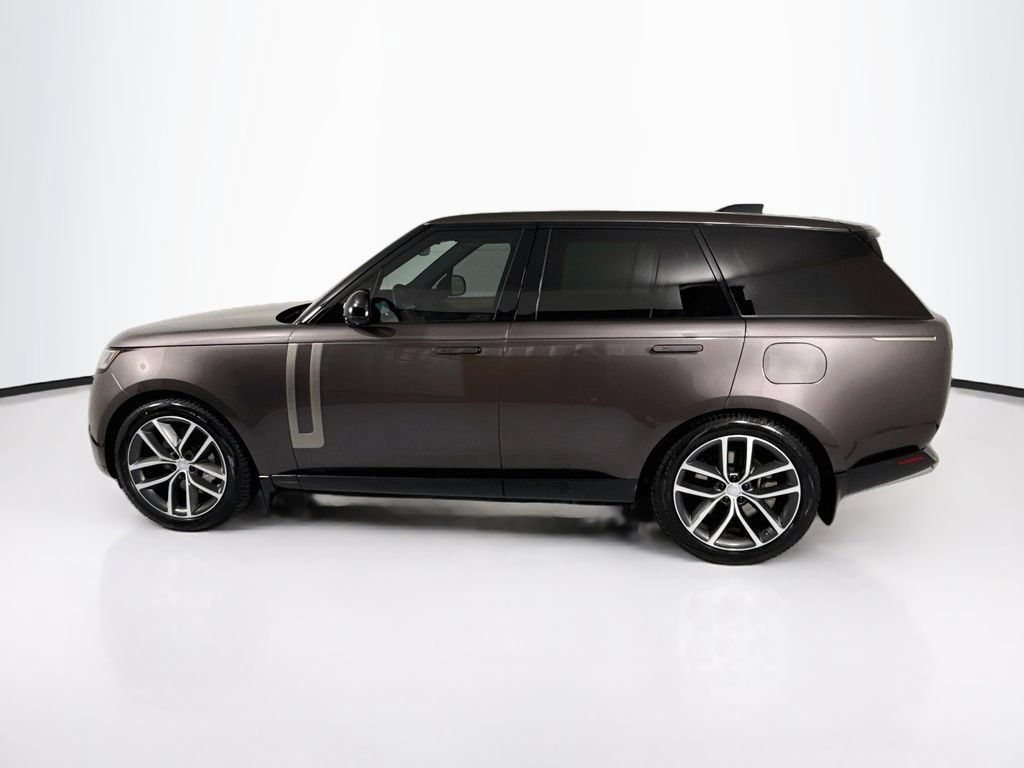 Used 2025 Land Rover Range Rover SE AWD/4WD image 8