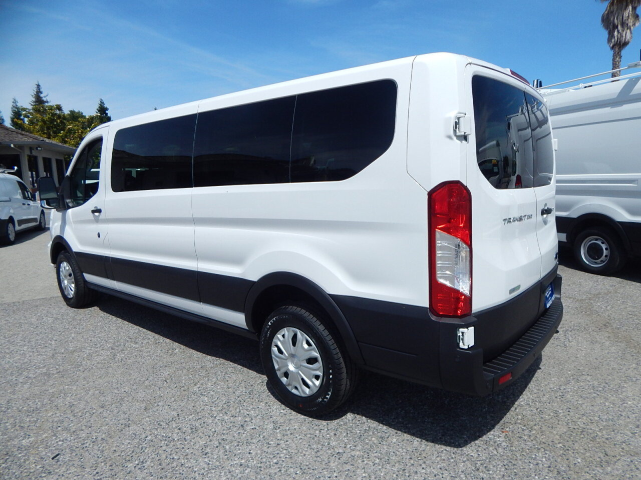 Used 2023 Ford Transit 350 XLT RWD image 6