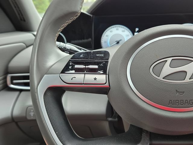 Certified 2025 Hyundai Elantra SEL FWD image 32