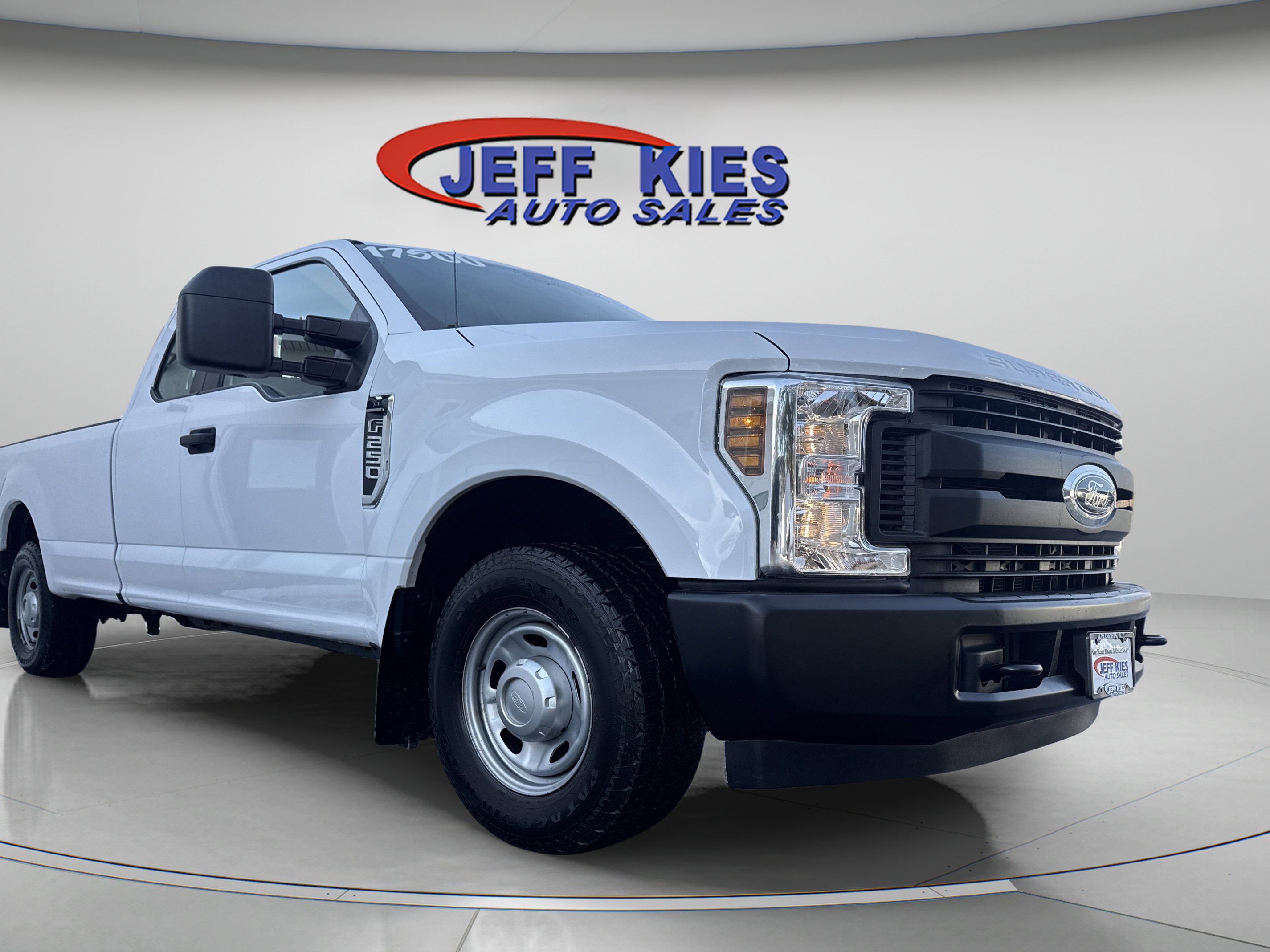 Used 2019 Ford F250 XL image 3