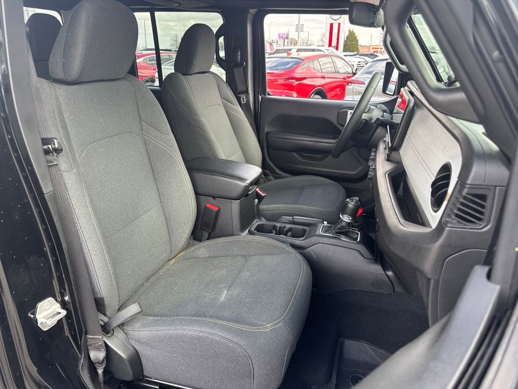 Used 2024 Jeep Gladiator Sport image 10