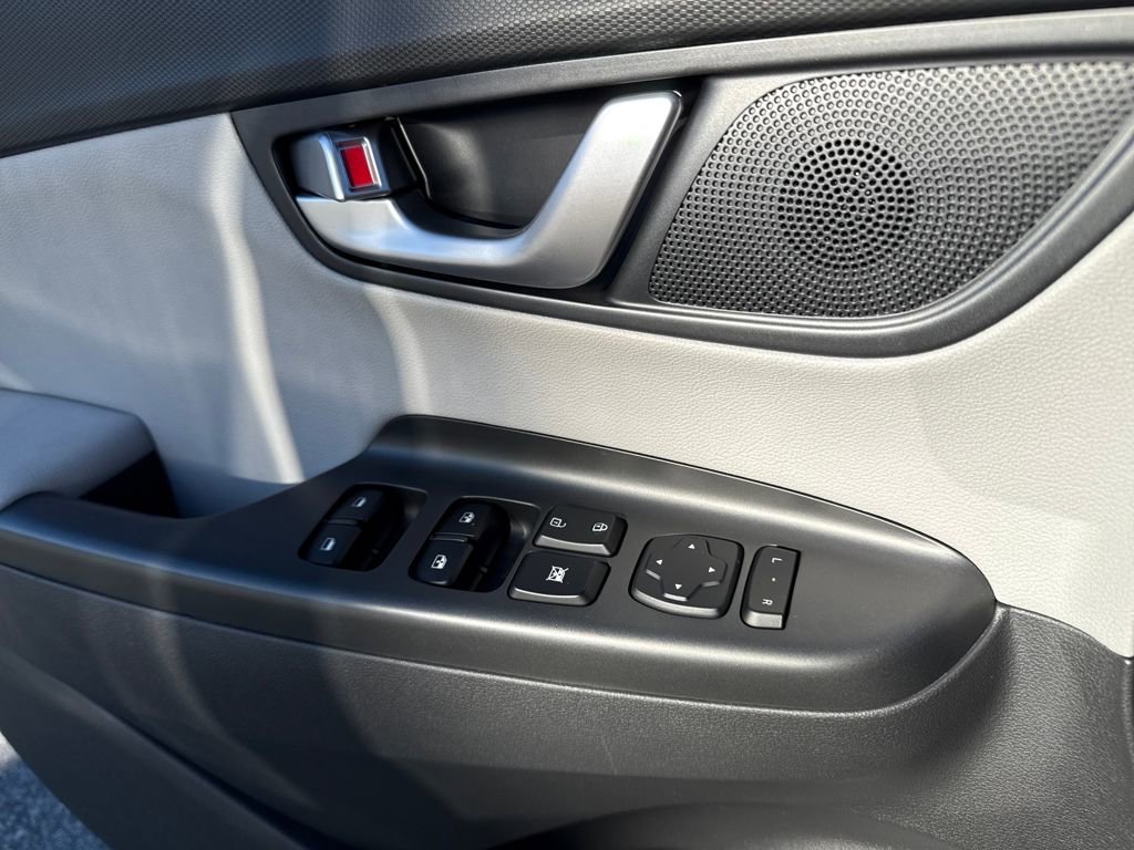 Used 2023 Hyundai Kona Limited w/ Cargo Package image 14