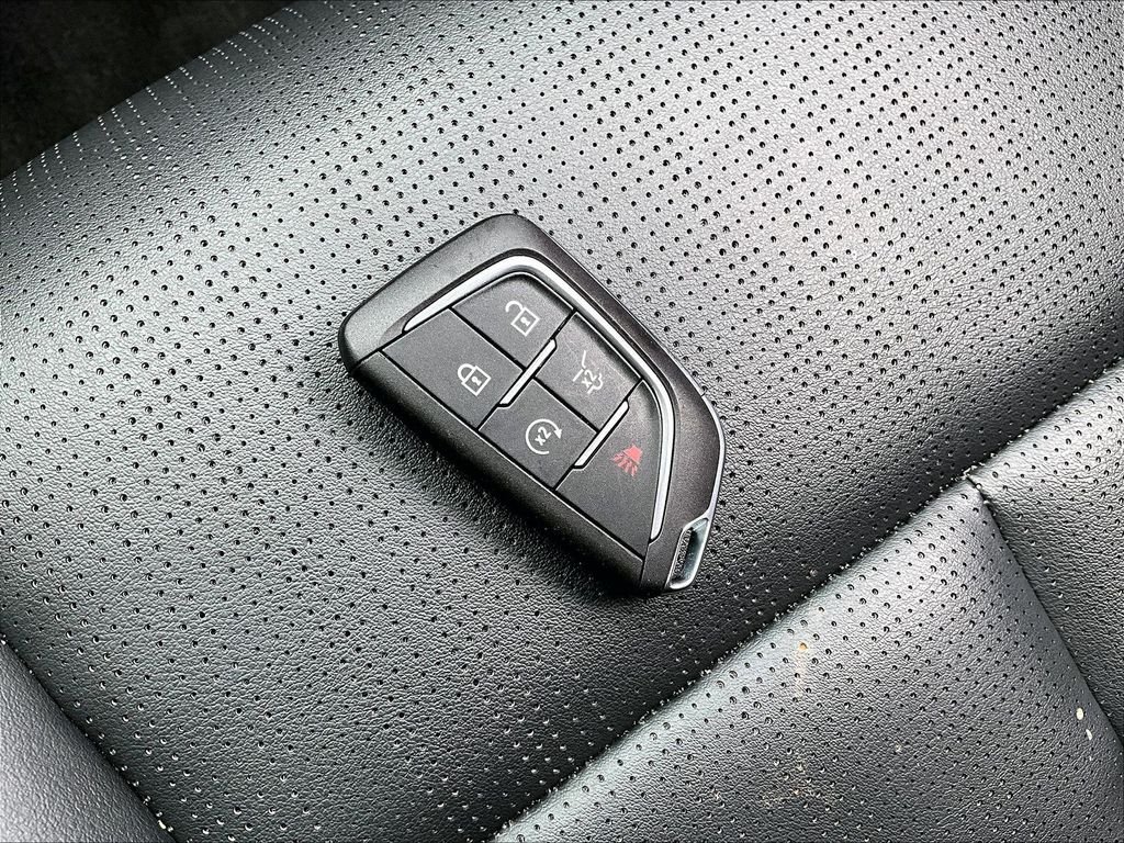 Used 2024 Cadillac Lyriq Luxury AWD/4WD image 30