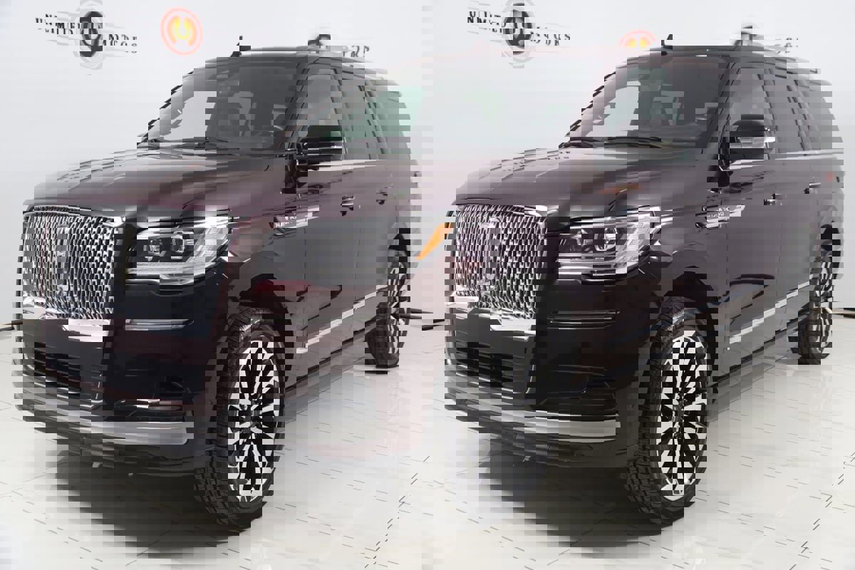 Used 2024 Lincoln Navigator L Reserve image 5