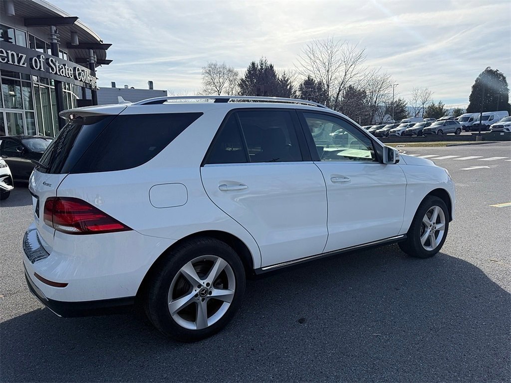 Used 2019 Mercedes-Benz GLE 400 4MATIC image 3