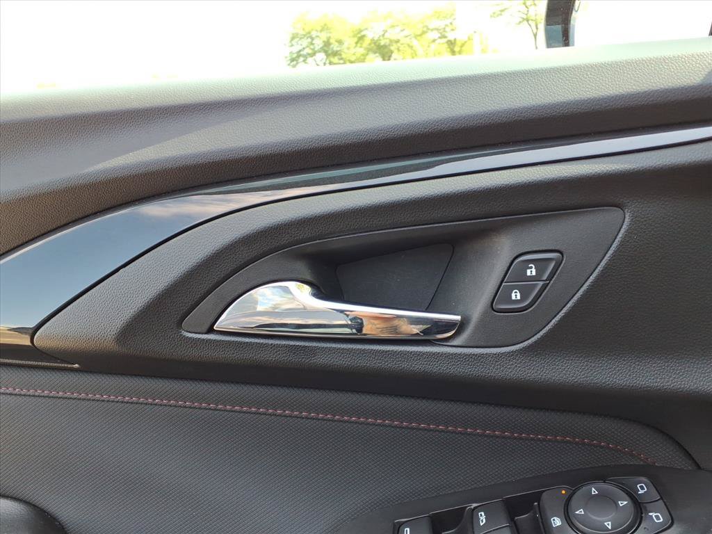Used 2023 Chevrolet TrailBlazer RS w/ Convenience Package FWD image 15
