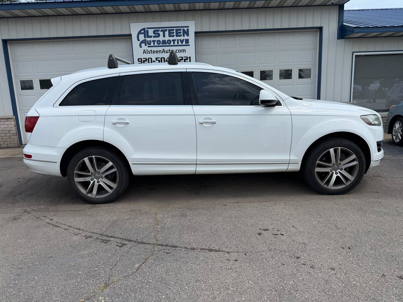 Used 2011 Audi Q7 3.0T Premium Plus AWD/4WD image 2